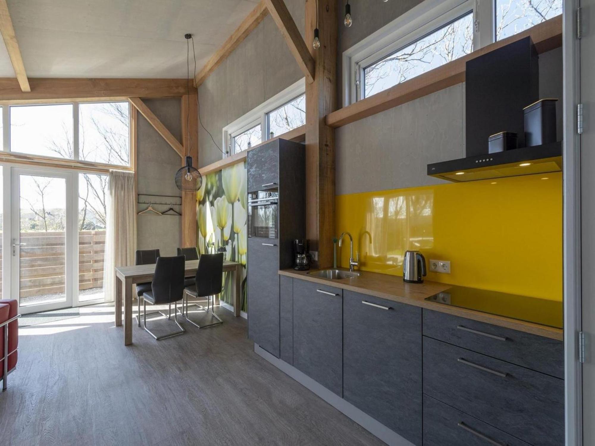Gorgeous With Patio *