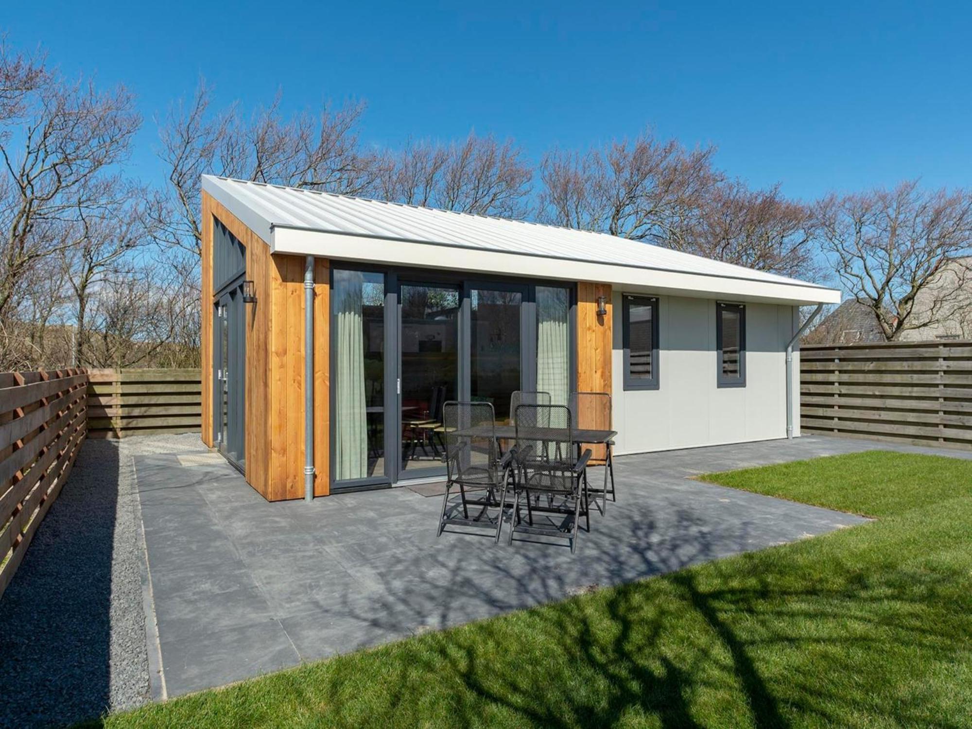 Ferienhaus Gorgeous With Patio *