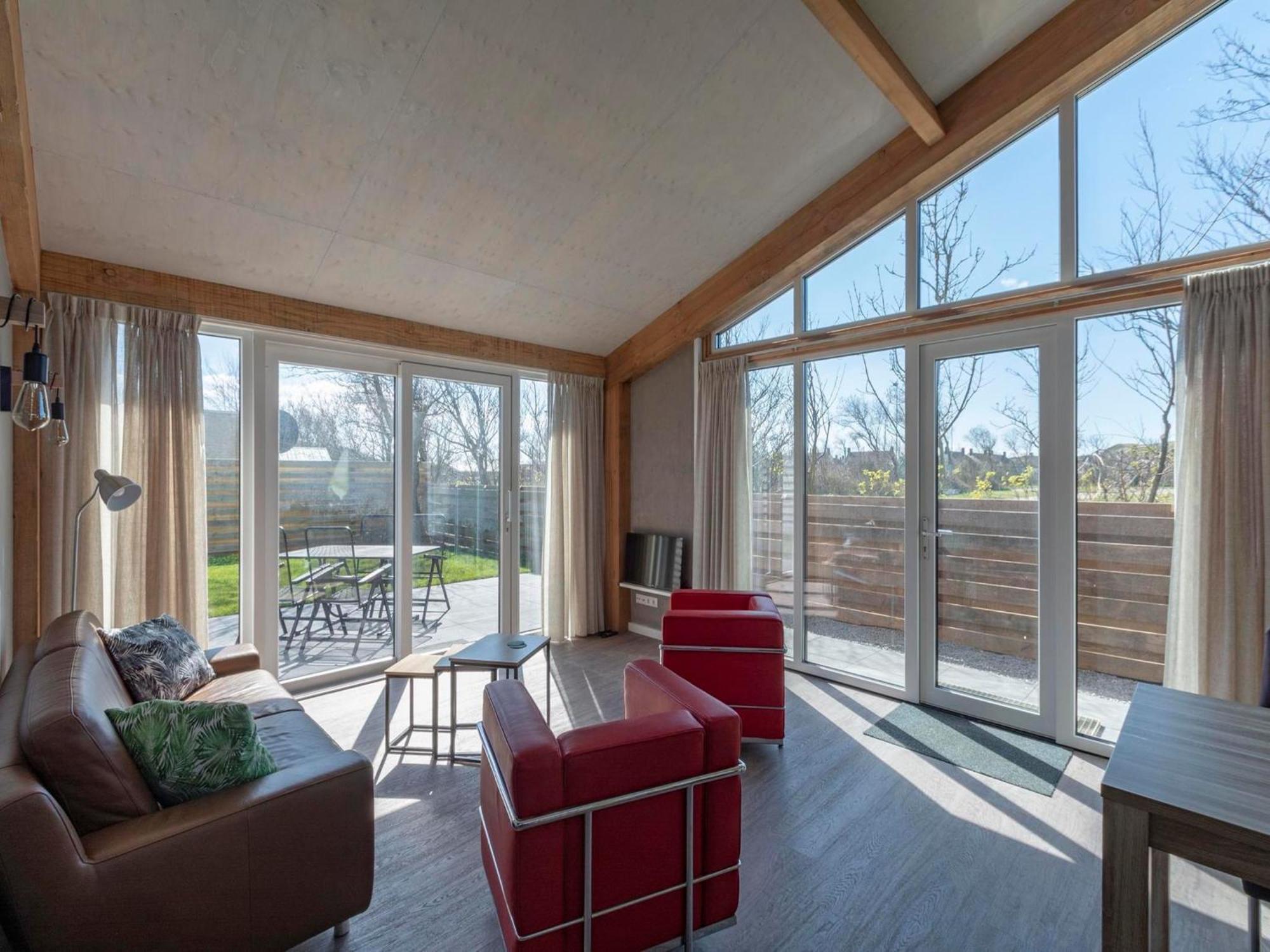 Ferienhaus Gorgeous With Patio *